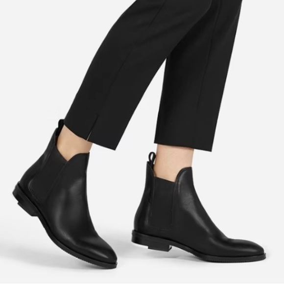 Everlane Shoes Everlane Black Leather Chelsea Boots 85 Poshmark